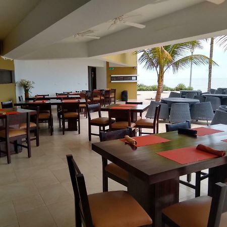 Hotel Makana Resort Тонсупа Екстериор снимка