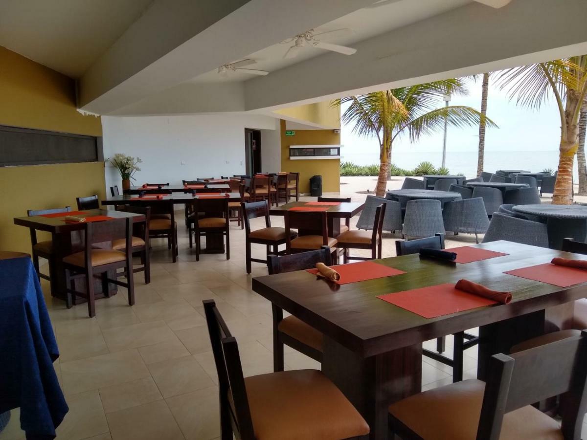 Hotel Makana Resort Тонсупа Екстериор снимка