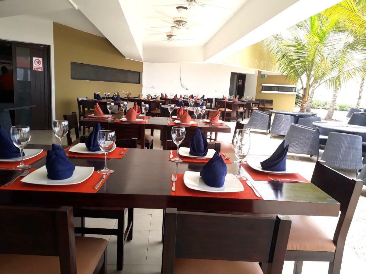 Hotel Makana Resort Тонсупа Екстериор снимка