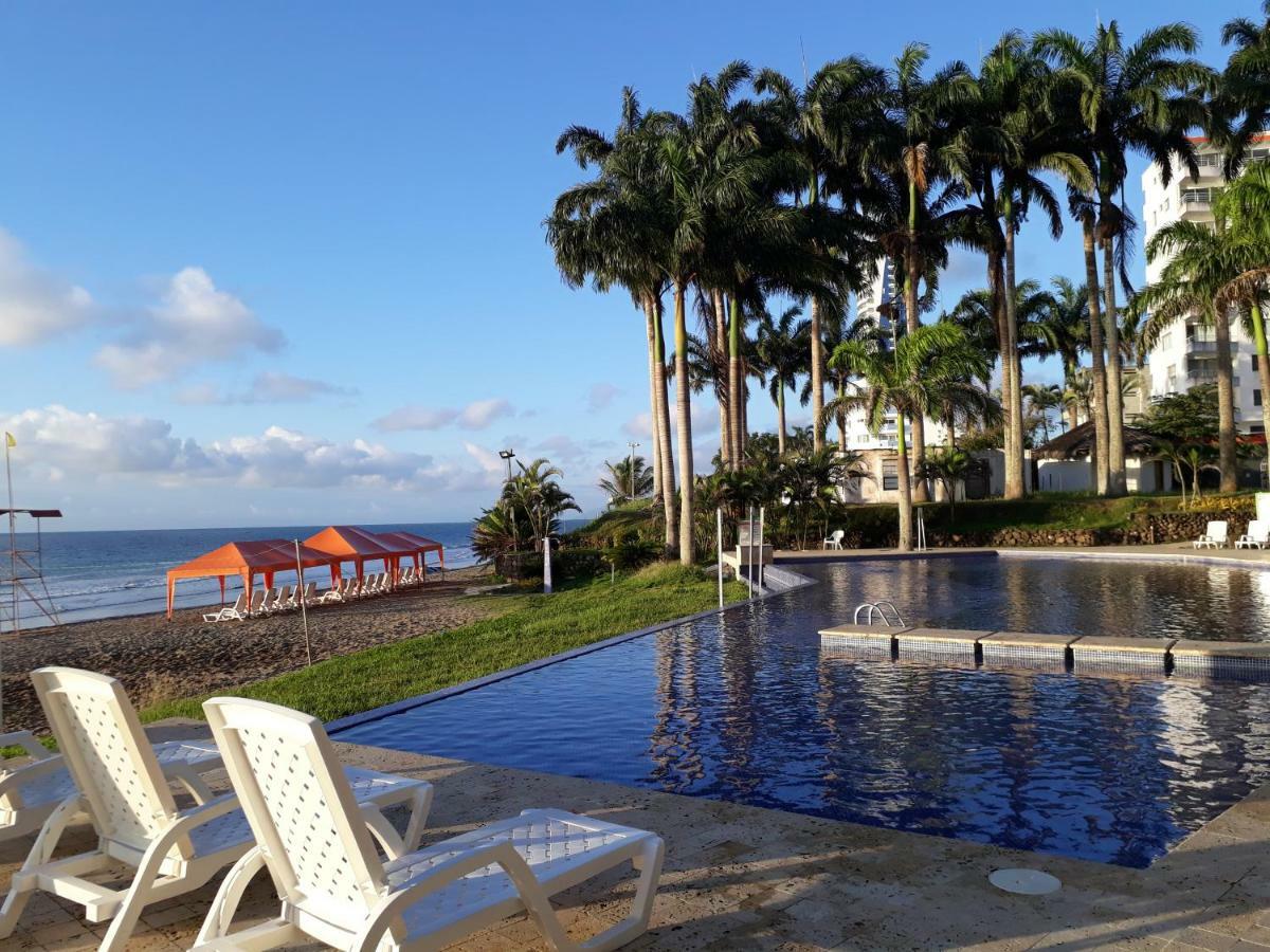 Hotel Makana Resort Тонсупа Екстериор снимка